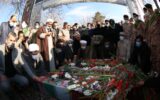 امام جمعه موقت تهران : نور شهدای تدفین شده در وزارت ارتباطات چراغ راهی برای ادامه مسیر آن است
